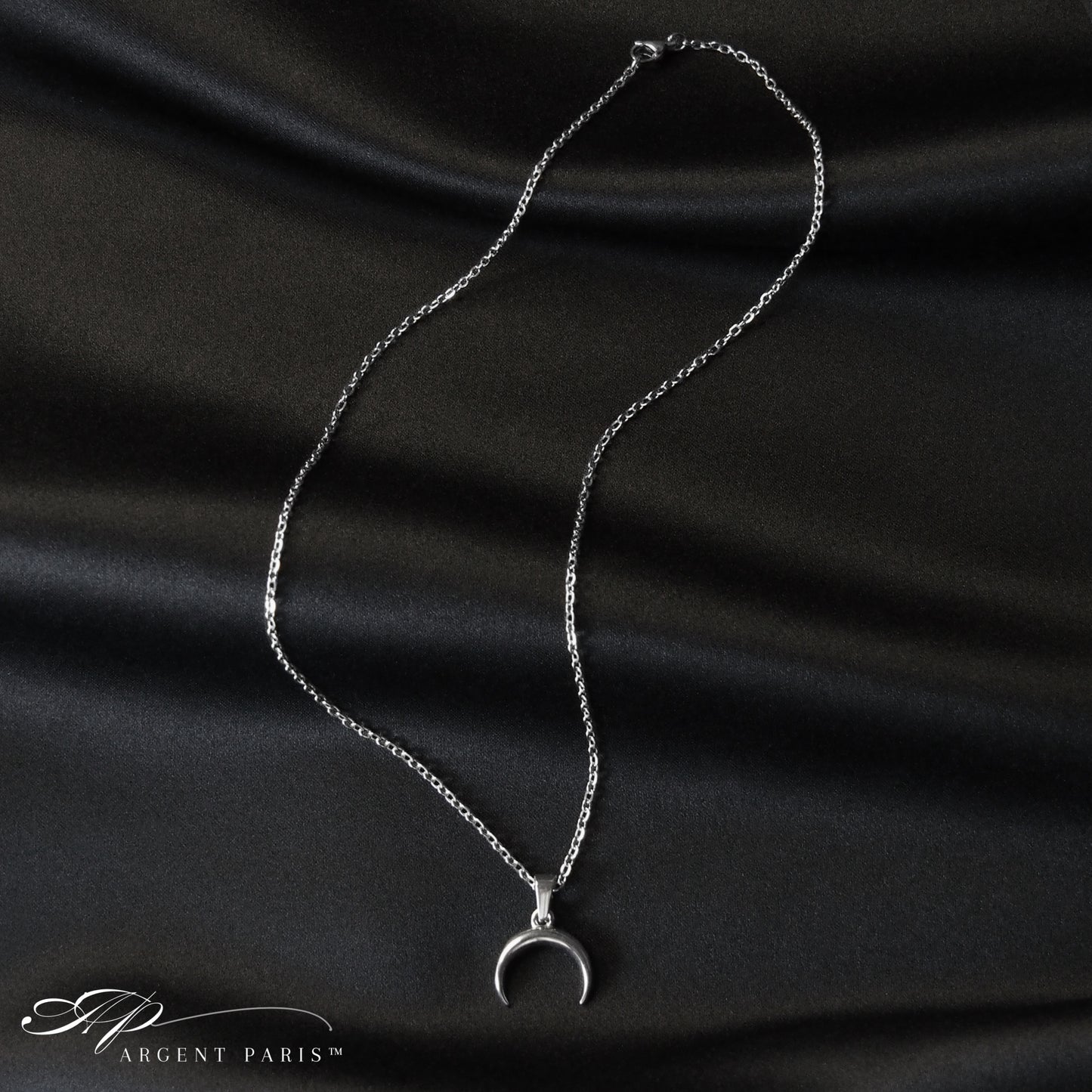 pendentif en argent avec collier homme