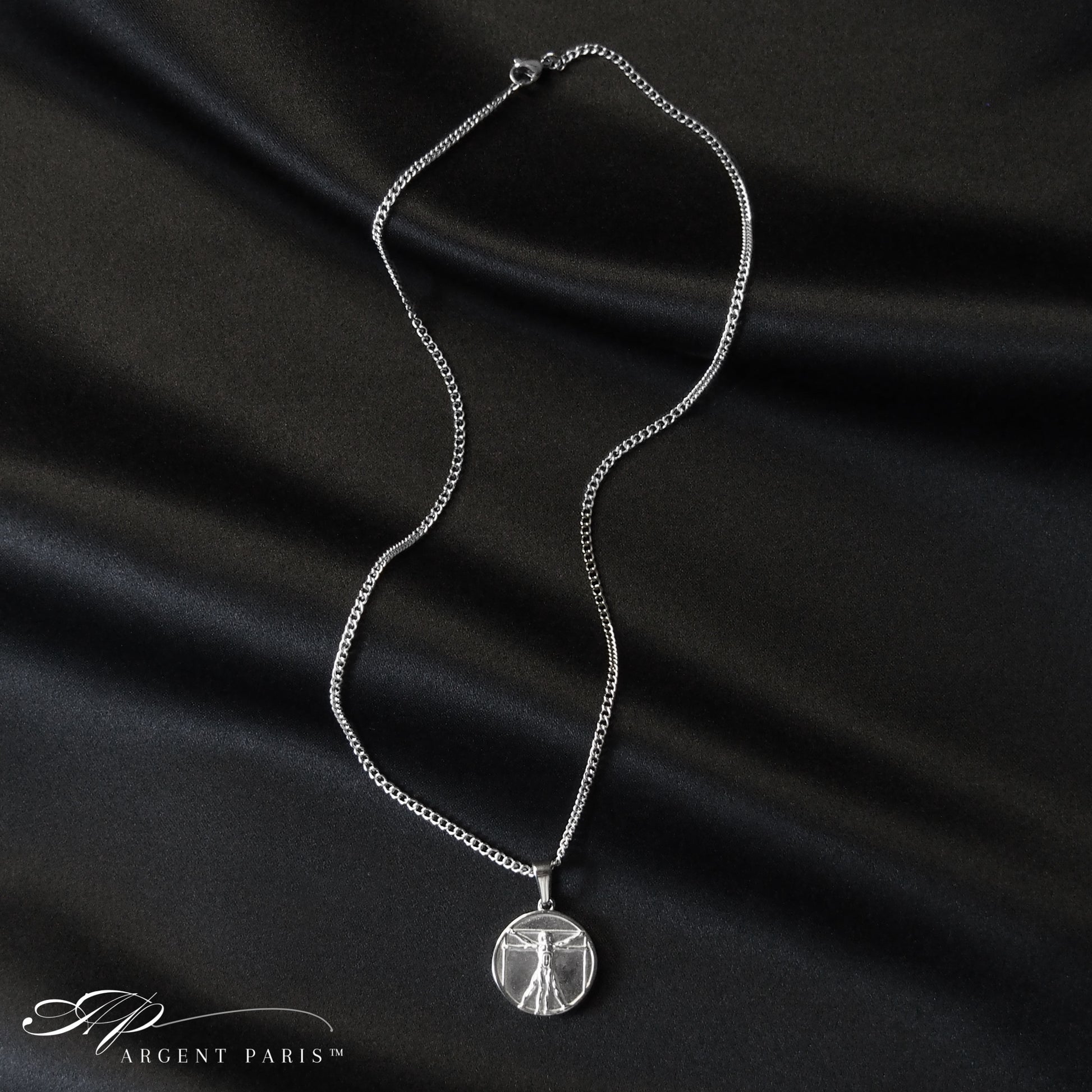 pendentif en argent avec collier homme